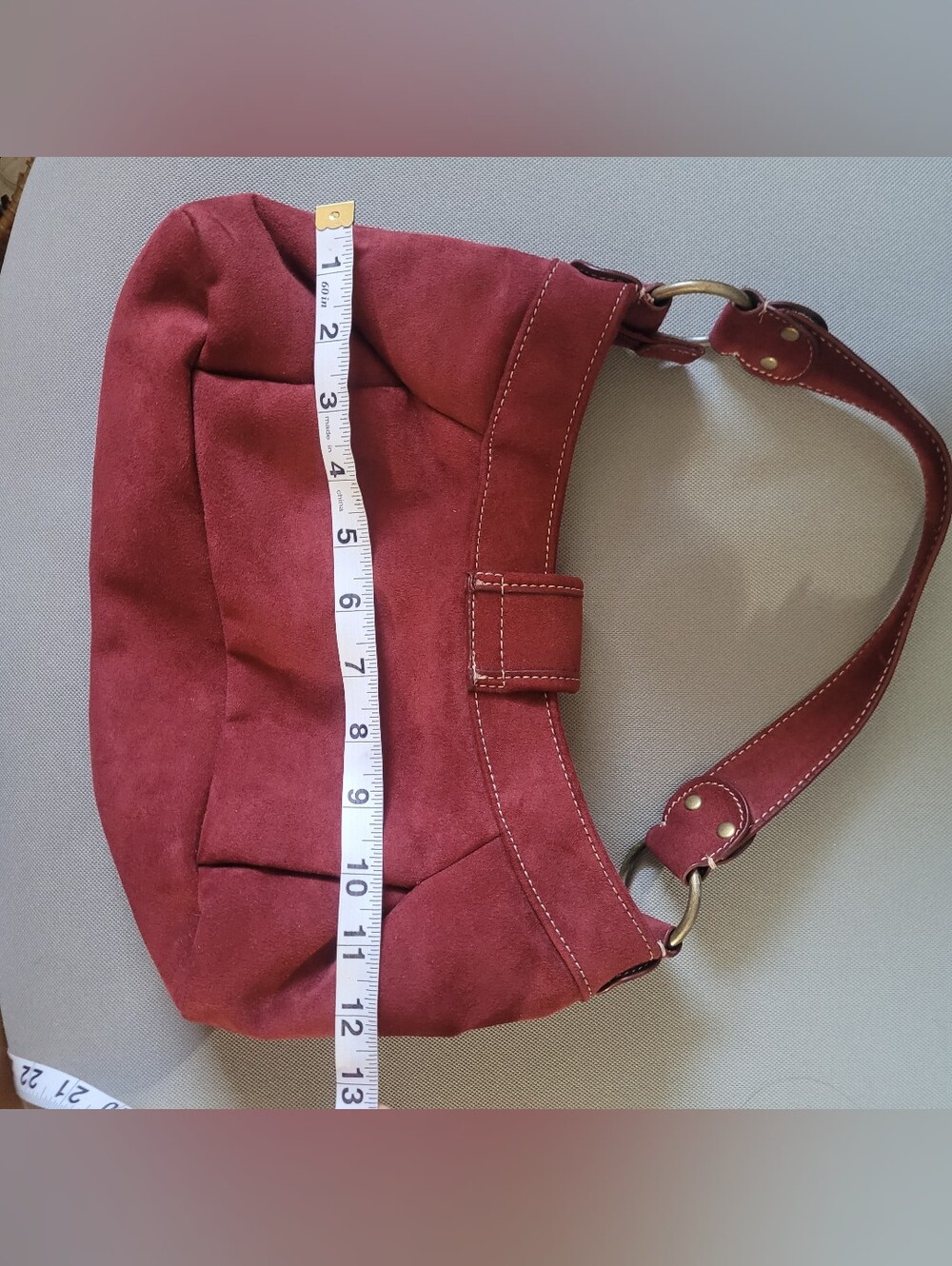 Red Vegan Suede Purse, Handbag, Shoulder Bag, Y2K, Gold Hardware - Picture 3 of 5